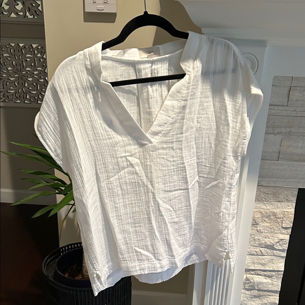 LOFT White Textured V-Neck Blouse
